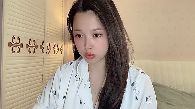 Snapshot of kk_lele chatting on 04/18/26, 04:38 kk lele online show from 04/18/26, 04:38