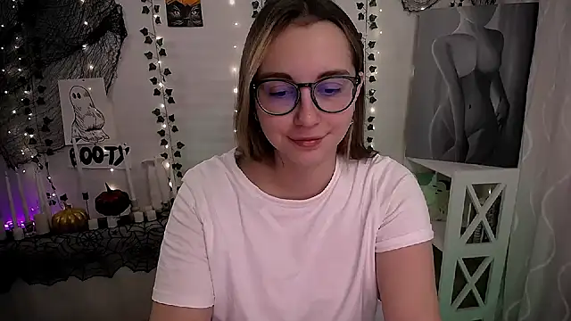 SweetPrincess  online show from 11/04/25, 08:13