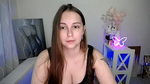 Snapshot of SweetPrincess_ chatting on 05/17/26, 05:27 SweetPrincess online show from 05/17/26, 05:27