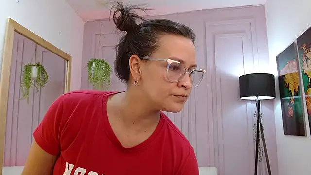 Britney taylor  online show from 12/27/24, 09:11