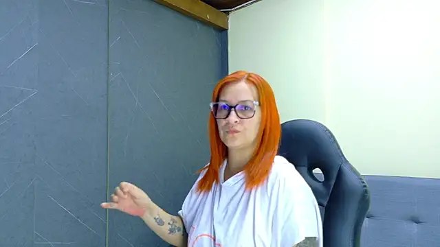 Snapshot of Britney_taylor_ chatting on 03/17/26, 08:12 Britney taylor online show from 03/17/26, 08:12