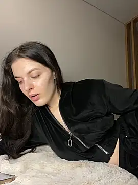 little belucci online show from 11/21/25, 12:59