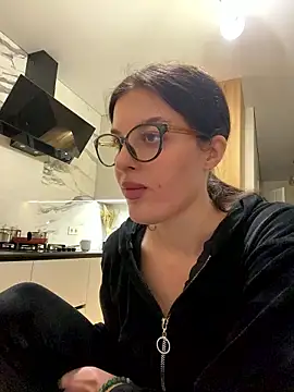 little belucci online show from 01/05/26, 07:17