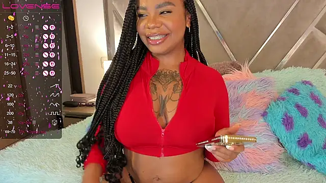 Snapshot of tarawilsonn chatting on 11/06/25, 11:11 tarawilsonn online show from 11/06/25, 11:11