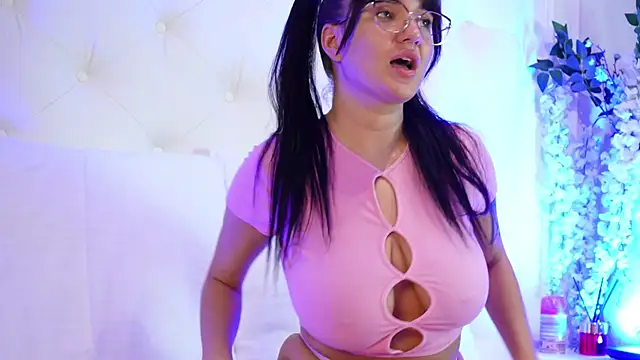 NadiaKeyss online show from 06/30/26, 07:26
