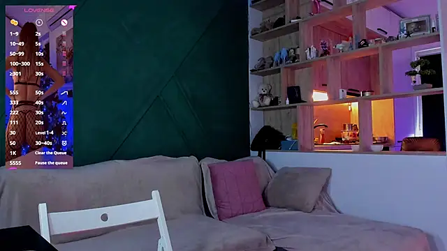 Snapshot of _alleyesonme_ chatting on 12/14/24, 11:07 alleyesonme online show from 12/14/24, 11:07