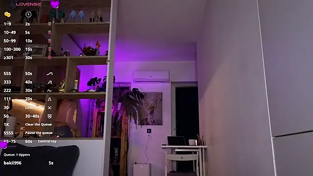 Snapshot of _alleyesonme_ chatting on 11/29/25, 04:21 alleyesonme online show from 11/29/25, 04:21