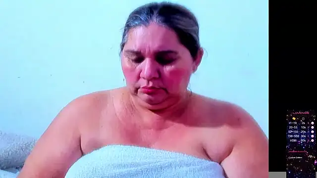 Snapshot of BBW_Michelle chatting on 11/01/25, 02:35 BBW Michelle online show from 11/01/25, 02:35