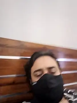 Snapshot of sunnyrockindia chatting on 11/16/25, 04:18 sunnyrockindia online show from 11/16/25, 04:18