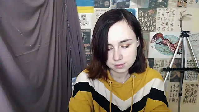 VeryVeryVeryShy  online show from 02/07/25, 06:45