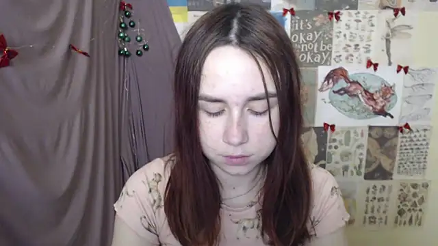 VeryVeryVeryShy  online show from 12/22/25, 07:49