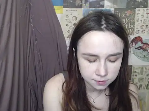 Snapshot of VeryVeryVeryShy_ chatting on 03/14/26, 06:52 VeryVeryVeryShy online show from 03/14/26, 06:52