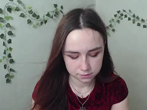 Snapshot of VeryVeryVeryShy_ chatting on 03/26/26, 06:30 VeryVeryVeryShy online show from 03/26/26, 06:30