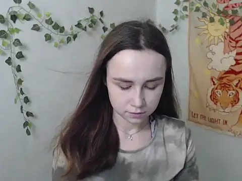 Snapshot of VeryVeryVeryShy_ chatting on 04/01/26, 05:30 VeryVeryVeryShy online show from 04/01/26, 05:30