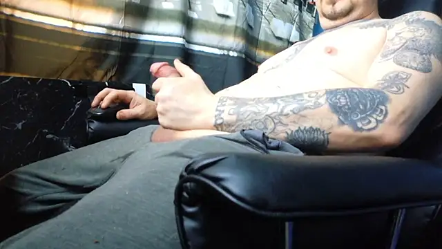 Snapshot of faded206 chatting on 01/10/26, 06:53 faded206 online show from 01/10/26, 06:53