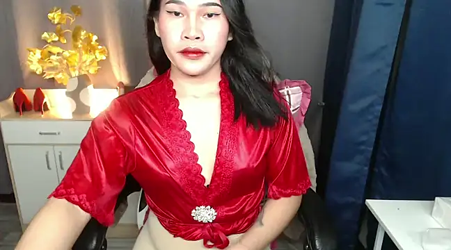 Ur Fantastic Lina online show from 02/01/25, 10:44