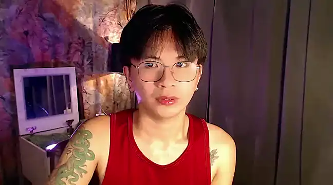 Snapshot of Sexy_Handsome_Drex chatting on 01/20/25, 08:52 Sexy Handsome Drex online show from 01/20/25, 08:52