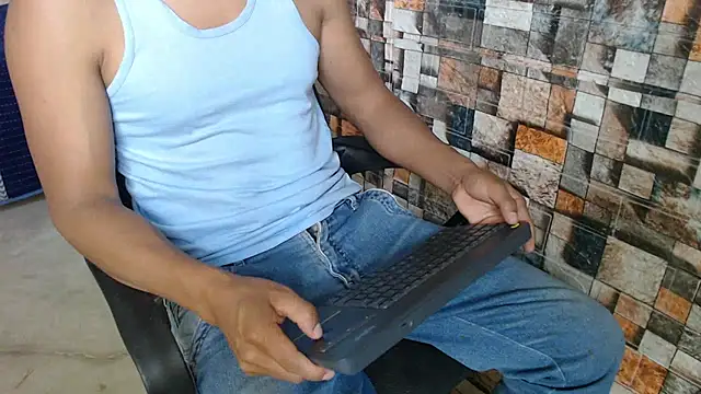 Snapshot of sexatlexx chatting on 06/28/26, 02:45 sexatlexx online show from 06/28/26, 02:45
