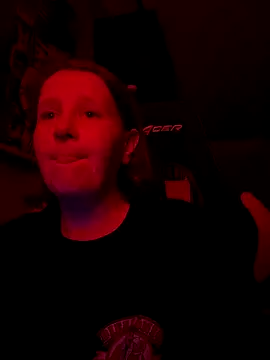 Snapshot of wetgerman_2 chatting on 10/31/25, 11:39 wetgerman 2 online show from 10/31/25, 11:39