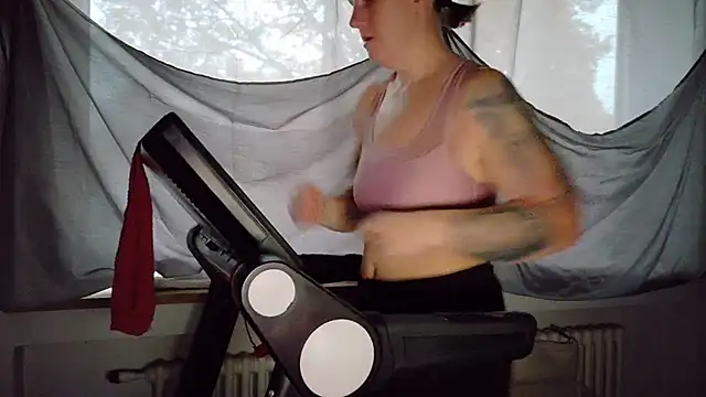 Snapshot of wetgerman_2 chatting on 11/06/25, 06:25 wetgerman 2 online show from 11/06/25, 06:25