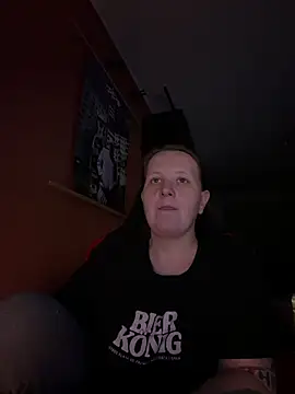 Snapshot of wetgerman_2 chatting on 12/13/25, 10:48 wetgerman 2 online show from 12/13/25, 10:48