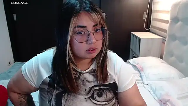 yini angel online show from 07/07/26, 06:47