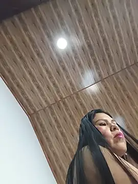 Snapshot of AgathaPember chatting on 04/14/26, 08:37 AgathaPember online show from 04/14/26, 08:37