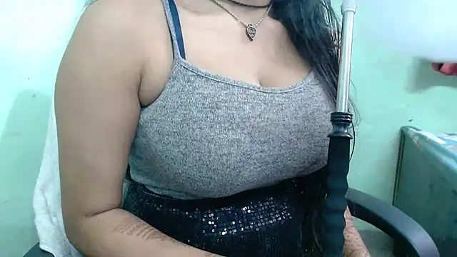 Snapshot of sweet-alia chatting on 10/14/25, 01:34 sweet-alia online show from 10/14/25, 01:34