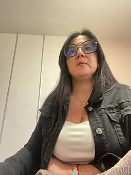 Snapshot of SWEETLILY18 chatting on 01/20/25, 02:25 SWEETLILY18 online show from 01/20/25, 02:25