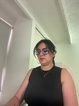 Snapshot of SWEETLILY18 chatting on 01/22/25, 09:54 SWEETLILY18 online show from 01/22/25, 09:54