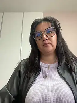 Snapshot of SWEETLILY18 chatting on 02/10/25, 02:16 SWEETLILY18 online show from 02/10/25, 02:16