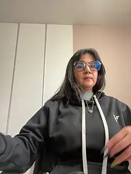 Snapshot of SWEETLILY18 chatting on 02/12/25, 03:16 SWEETLILY18 online show from 02/12/25, 03:16