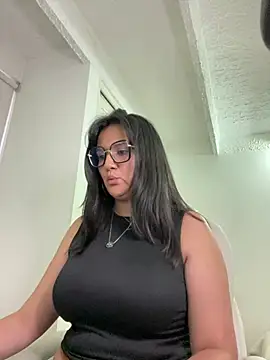 Snapshot of SWEETLILY18 chatting on 02/26/25, 11:09 SWEETLILY18 online show from 02/26/25, 11:09