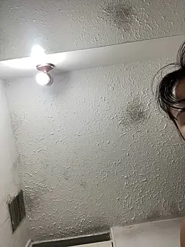 Snapshot of SWEETLILY18 chatting on 03/19/25, 09:49 SWEETLILY18 online show from 03/19/25, 09:49