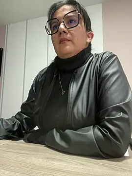 Snapshot of SWEETLILY18 chatting on 03/20/25, 11:16 SWEETLILY18 online show from 03/20/25, 11:16