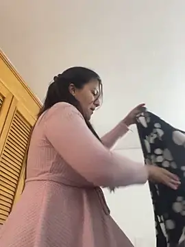 Snapshot of SWEETLILY18 chatting on 09/16/25, 08:54 SWEETLILY18 online show from 09/16/25, 08:54