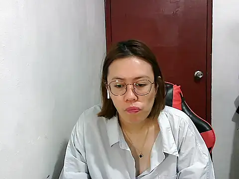 crizzybel online show from 02/11/25, 04:35