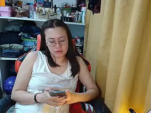 crizzybel online show from 12/16/25, 03:06