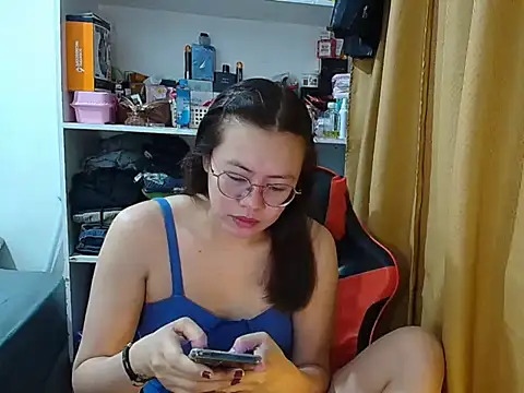 crizzybel online show from 12/18/25, 01:33