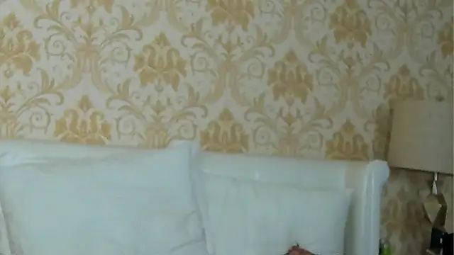 Snapshot of GiannaElliss chatting on 02/07/25, 07:07 GiannaElliss online show from 02/07/25, 07:07