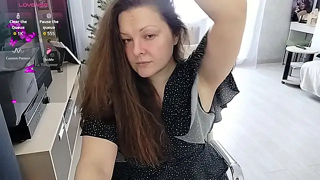 Marla Singerrr online show from 05/03/26, 08:20