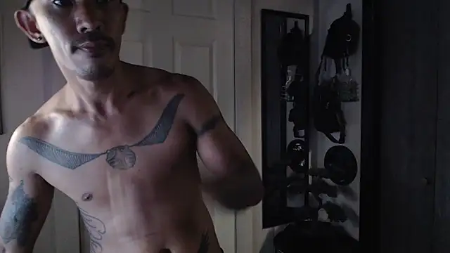 Snapshot of inc25cb@xh chatting on 03/23/25, 05:00 inc25cbxh online show from 03/23/25, 05:00