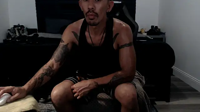 Snapshot of inc25cb@xh chatting on 03/15/26, 06:41 inc25cbxh online show from 03/15/26, 06:41