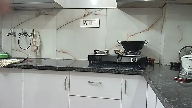 Zoya Varma004 online show from 01/27/25, 08:18