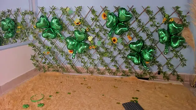 Snapshot of isa_kiss chatting on 03/17/25, 12:14 isa kiss online show from 03/17/25, 12:14