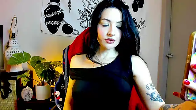 Snapshot of MelroseStrip chatting on 10/30/25, 09:48 MelroseStrip online show from 10/30/25, 09:48