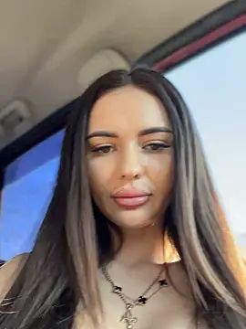 Snapshot of PrincessaHill_ chatting on 01/15/25, 08:41 PrincessaHill online show from 01/15/25, 08:41