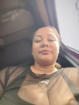 Snapshot of ValeryGrey chatting on 02/16/25, 01:27 ValeryGrey online show from 02/16/25, 01:27