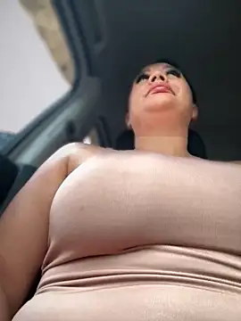 Snapshot of ValeryGrey chatting on 03/19/26, 07:07 ValeryGrey online show from 03/19/26, 07:07