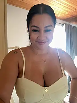 Snapshot of ValeryGrey chatting on 03/28/26, 03:33 ValeryGrey online show from 03/28/26, 03:33